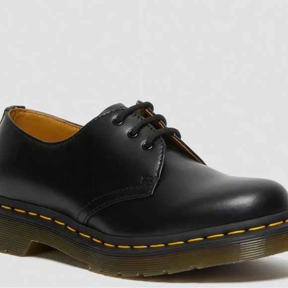 Dr marten’s Oxford leather shoes size 7US - Picture 5 of 6